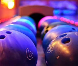 BOWLING